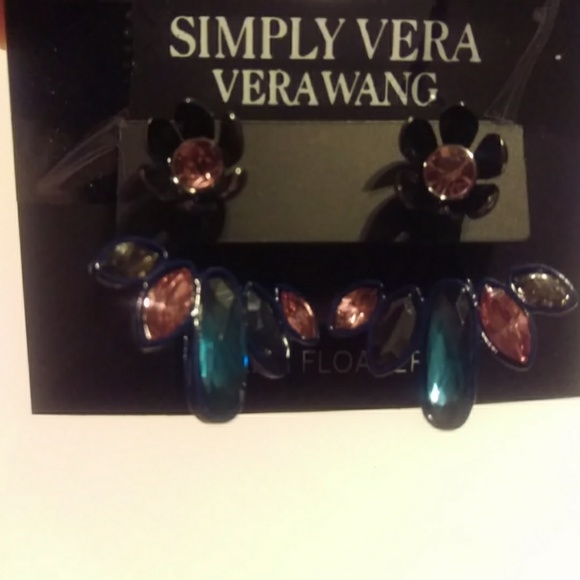 Simply Vera Vera Wang Jewelry - Simply Vera Wang bling flower colorful earings